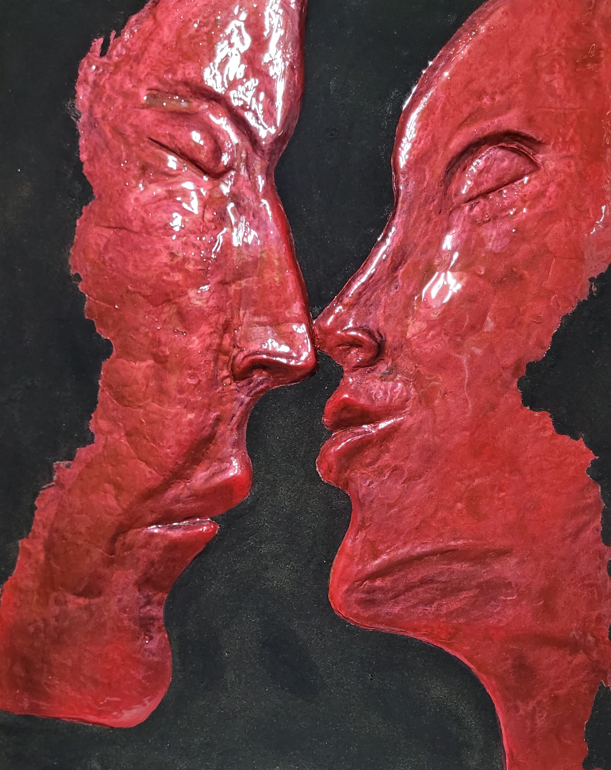 Sospesi in un respiro prima che tu possa stringermi ancora